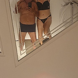 Somos iniciantes no mundo liberal e temos muitas fantasias. queremos conhecer mulheres bi e casais, onde a mulher seja bi e que estejam dispostos a compartilhar momentos de prazer, onde o principal será a naturalidade com que as coisas acontecerão. moramos na praia grandesp.

não somos assinantes...por enquanto. por isso, não conseguimos visualizar as msgs que nos enviam. estamos em outros logs e dequatro tb e lá podemos interagir.

