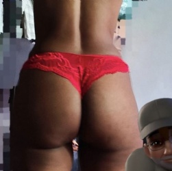 :  ?? casal negro – quente, real e respeitoso ??  somos um casal negro — ele 48 anos, 1,84m | ela 45 anos, 1,6*m — novos no meio, mas com muita vontade de explorar juntos o prazer e a liberdade que o swing oferece.  curtimos sexo com intensidade, trocas entre casais héteros e aquela química boa que acontece naturalmente. sem bi, sem drogas, sem exageros. se esse for o seu estilo também, o papo vai fluir fácil.  não buscamos quantidade, e sim qualidade, respeito e conexão. gostamos de exibicionismo leve, boas risadas e de deixar a sacanagem rolar no ritmo certo, sem pressa e sem pressão.  se você é discretoa, limpoa, respeitosoa e está aqui pelas mesmas razões — prazer, liberdade e cumplicidade —, venha trocar uma boa conversa e, quem sabe, bons momentos.  ?? se o seu rolê envolve drogas ou desrespeito, pode seguir para o próximo perfil. ?? se o seu foco é curtir com intensidade e respeito, seja bem-vindoa.