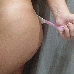 Somos um casal que ela adora  se exibir  e eu adoro ver ela excitada!! discrição ,respeito é o nosso lema. apreciamos um bom vinho e uma boa conversa com aquela safadeza. perfil sem foto dispensamos... 