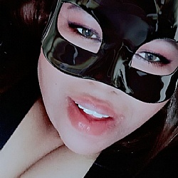 Somos carinhoso educado não bebemos não fumamos e não usamos droga e somos cheiroso